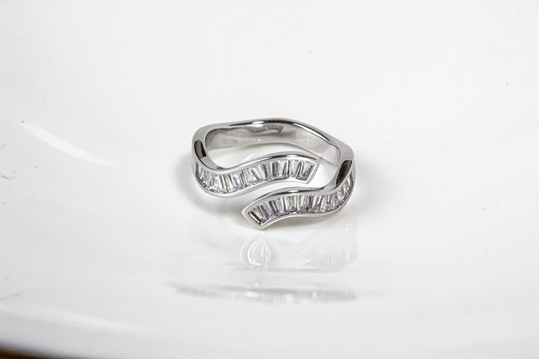 Anillos - Anillo Envolvente Zirconia - JOYAS CARATI