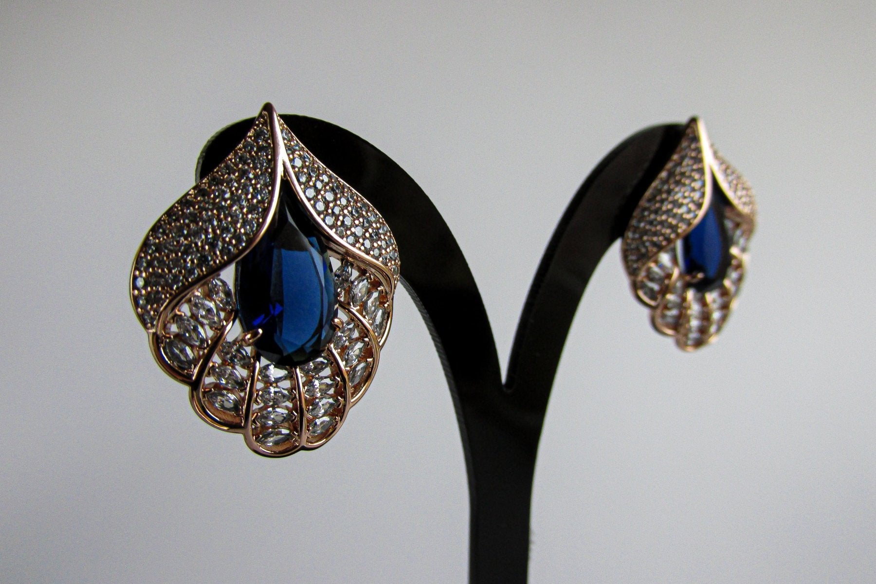 Aros - Aro Abanico Zirconia Azul - JOYAS CARATI