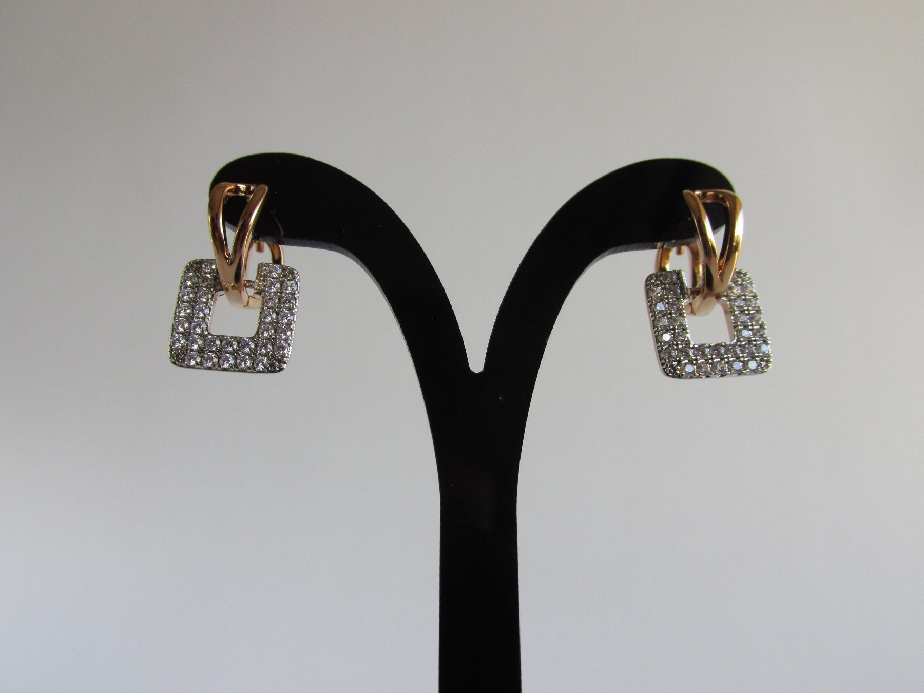 Aros - Aro Cuadrado Zirconia - JOYAS CARATI