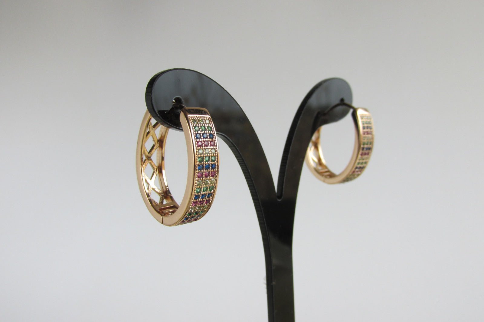 Aros - Aro Huggie Colores - JOYAS CARATI