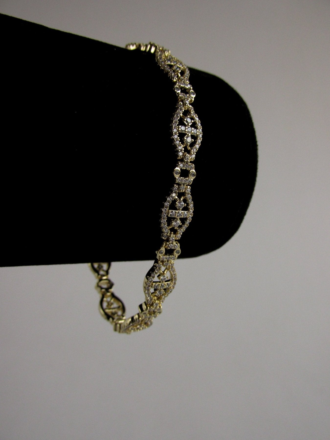 Pulsera Dorada Eslabones - JOYAS CARATIPulseraBX118064
