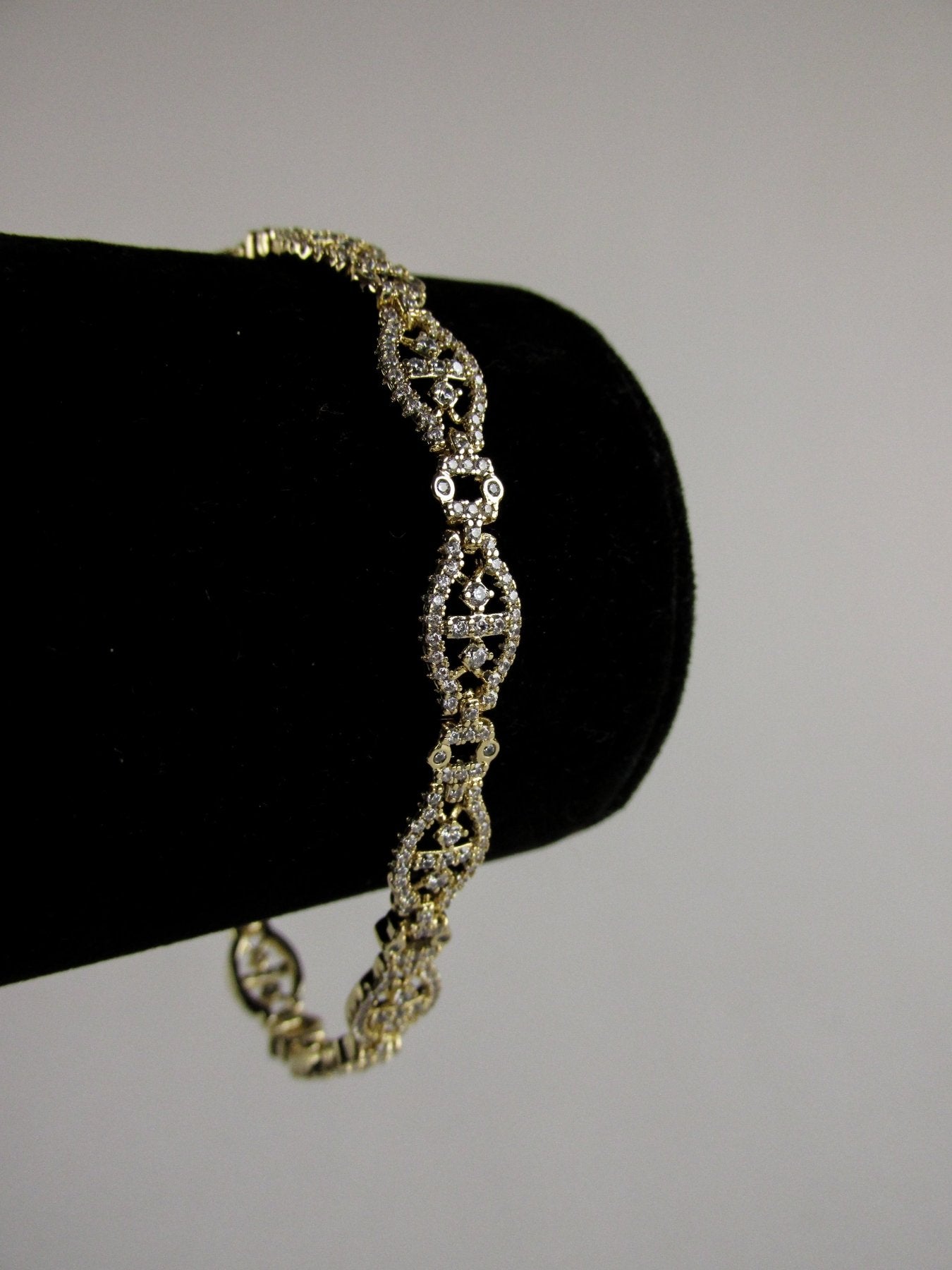 Pulsera Dorada Eslabones - JOYAS CARATIPulseraBX118064