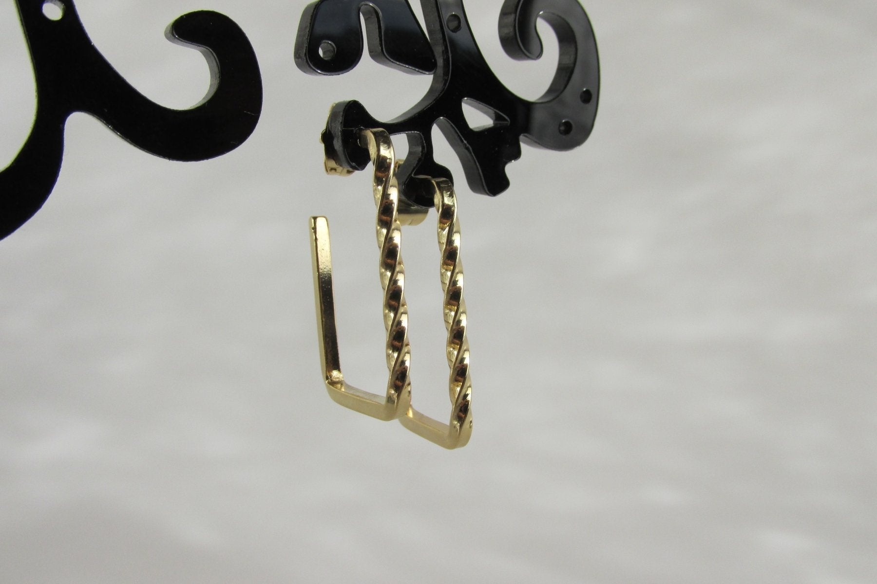 Aros - Argolla Rectangular Twisted - JOYAS CARATI