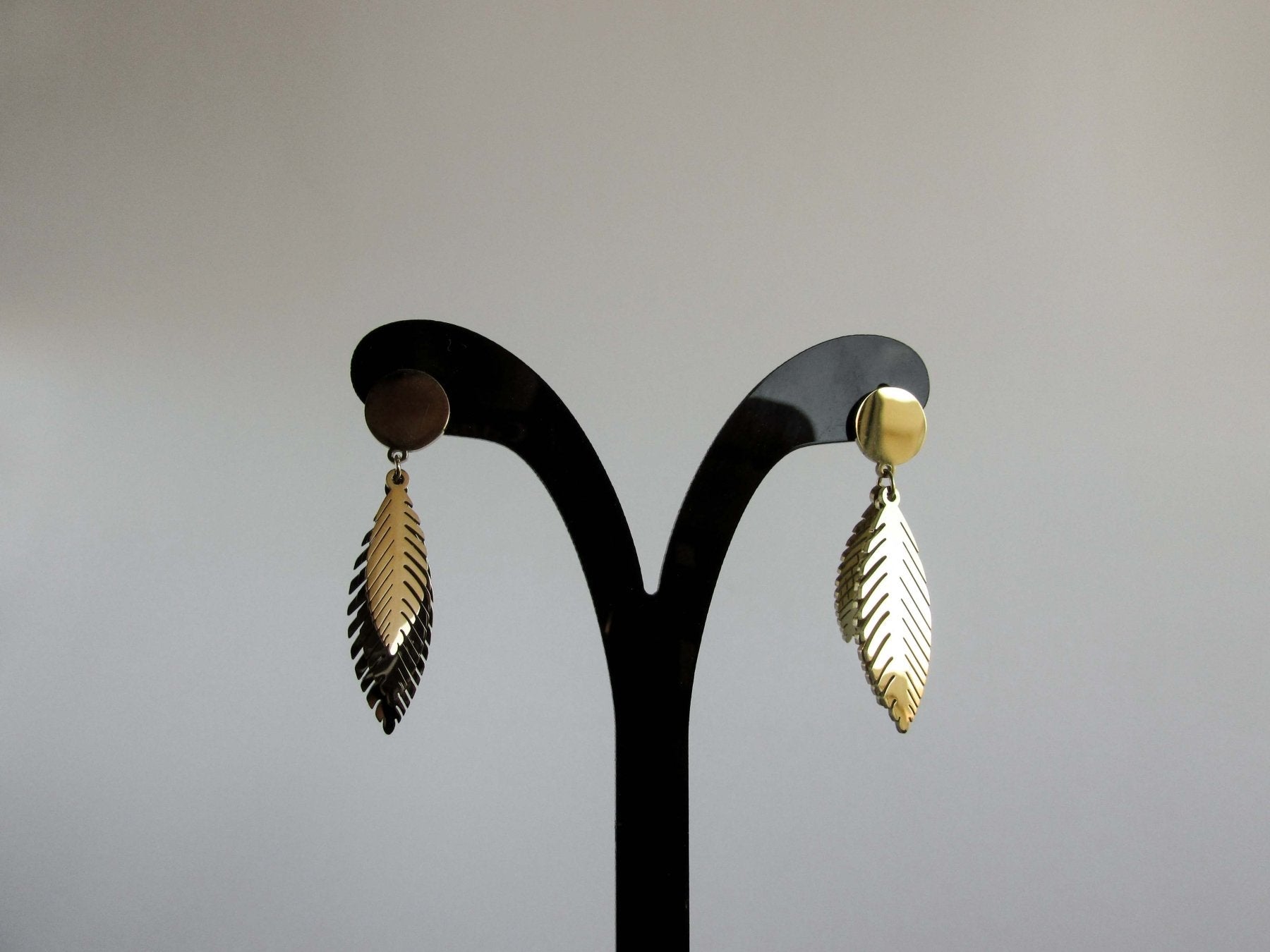 Aros - Aro Colgante Plumas - JOYAS CARATI