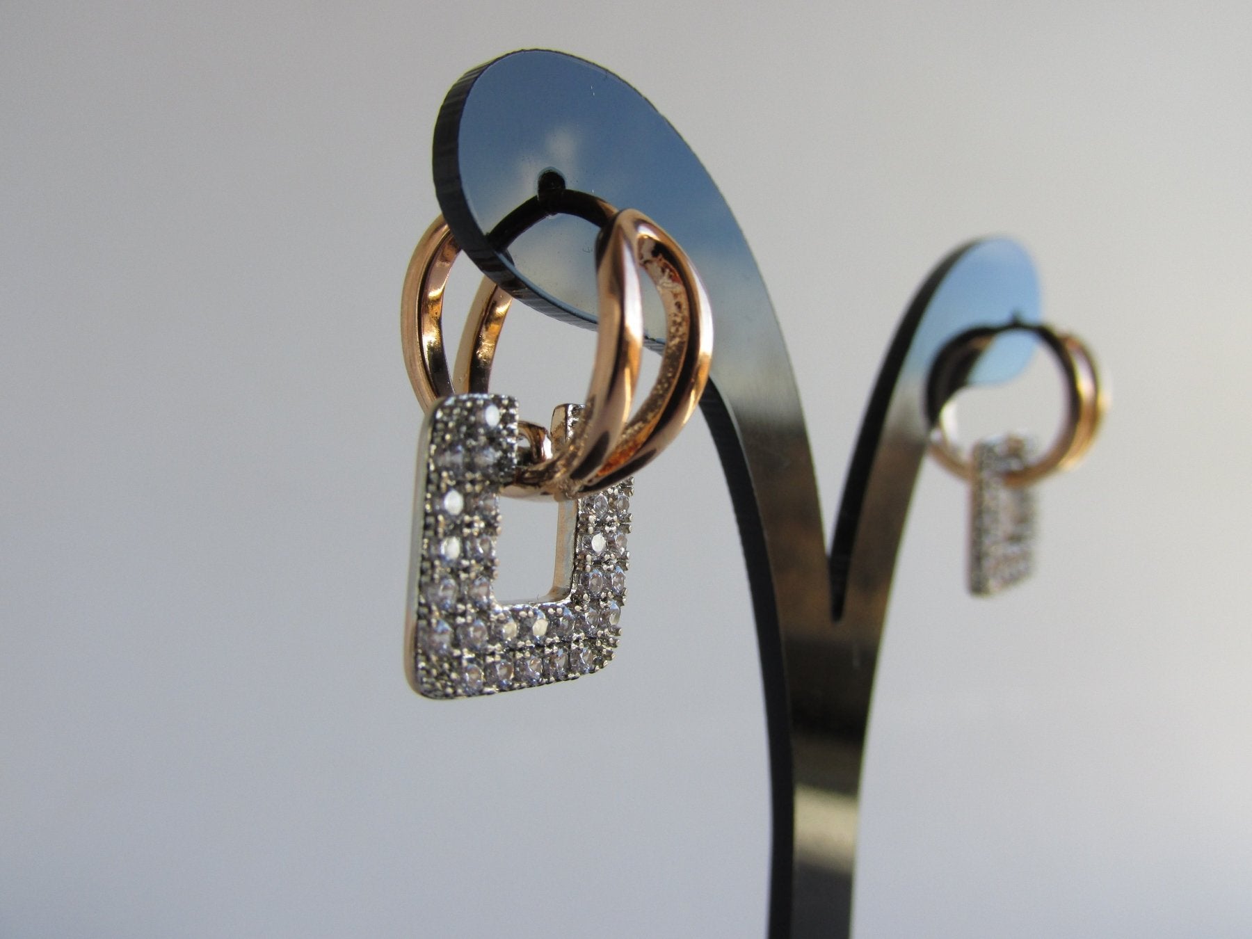 Aros - Aro Cuadrado Zirconia - JOYAS CARATI
