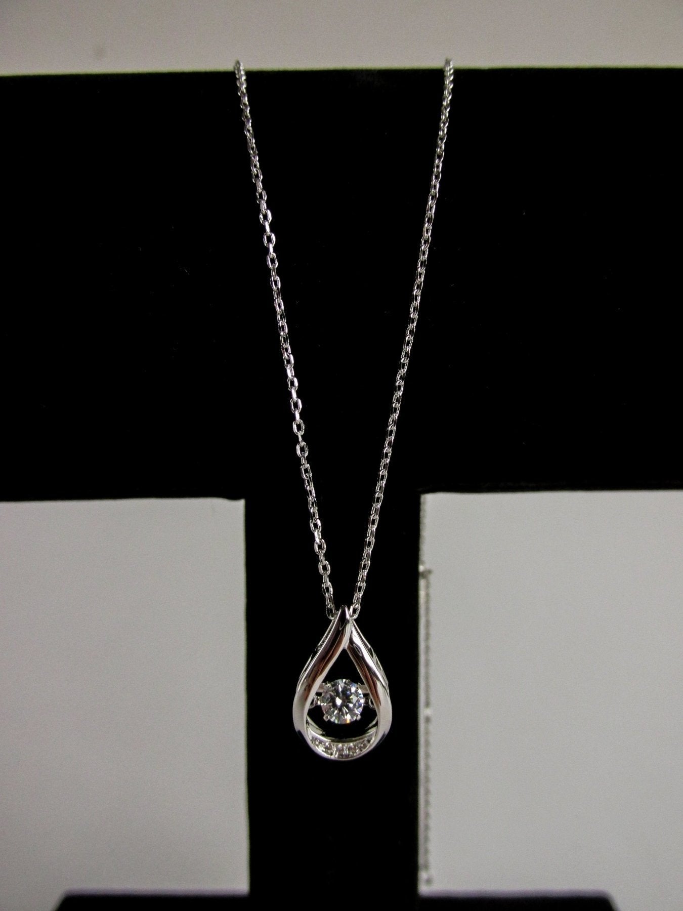 Colgante Plateado Gota - JOYAS CARATIColganteB30074